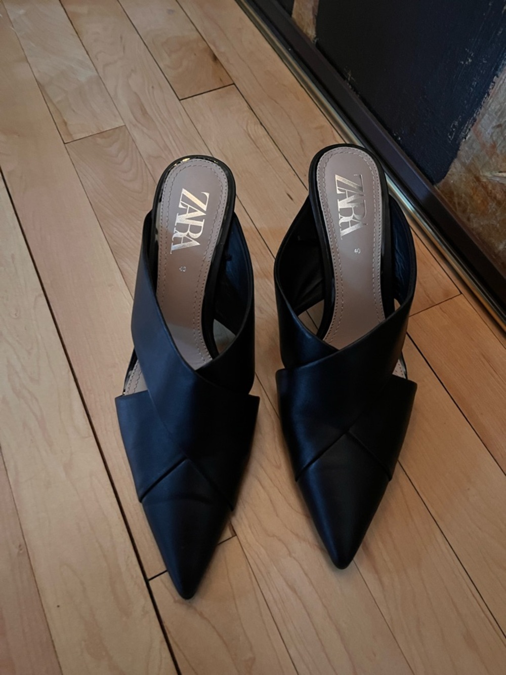 ZARA Black Pointed Mule Heels with Clear Cylinder Heel Size 40/9 EUC